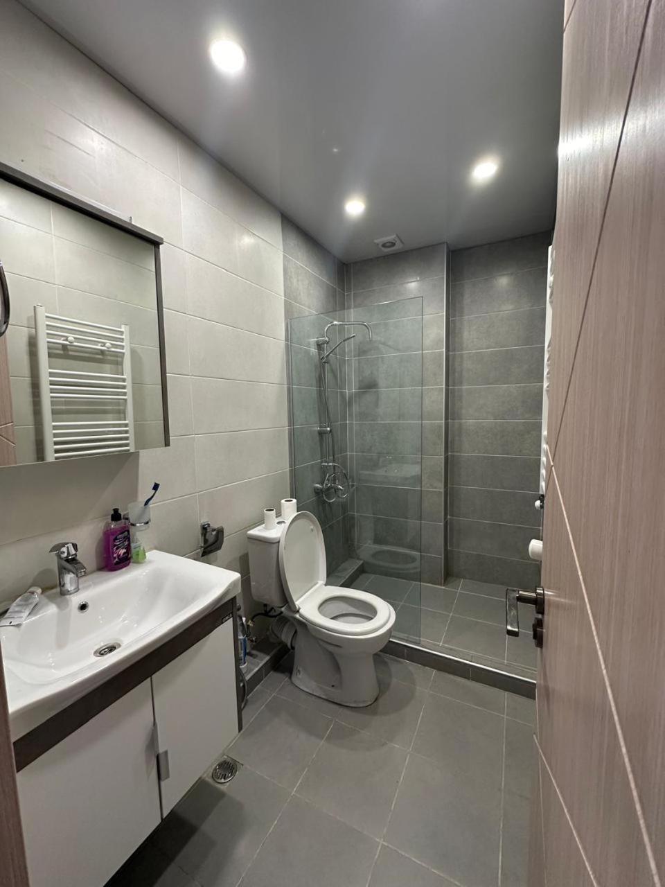 Apartment In The Center Tbilisi Ngoại thất bức ảnh