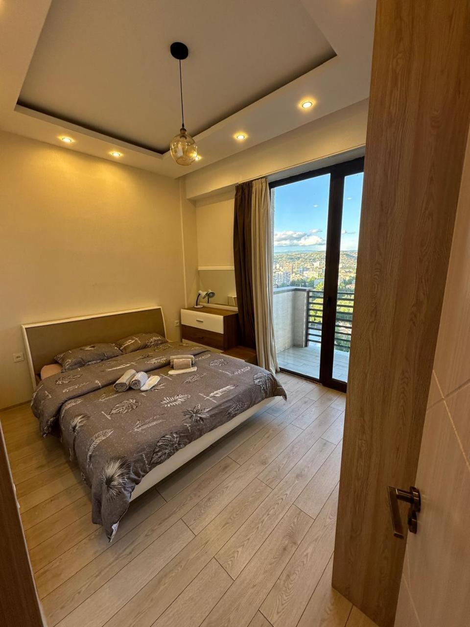 Apartment In The Center Tbilisi Ngoại thất bức ảnh
