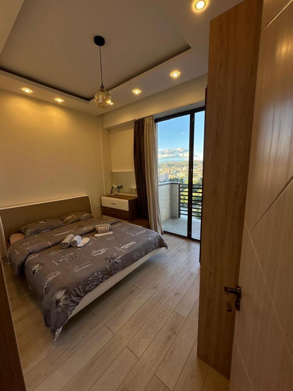 Apartment In The Center Tbilisi Ngoại thất bức ảnh