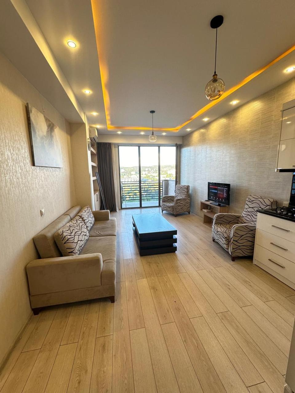 Apartment In The Center Tbilisi Ngoại thất bức ảnh